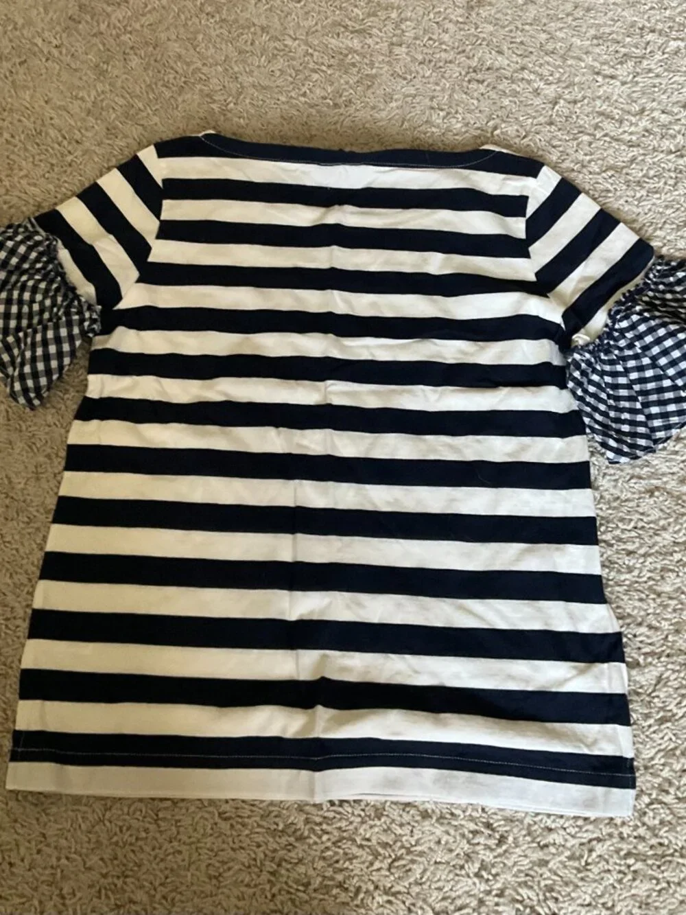 j.crew striped T-shirt with plated bell sleeves. SIZE: s. - Picture 4 of 6
